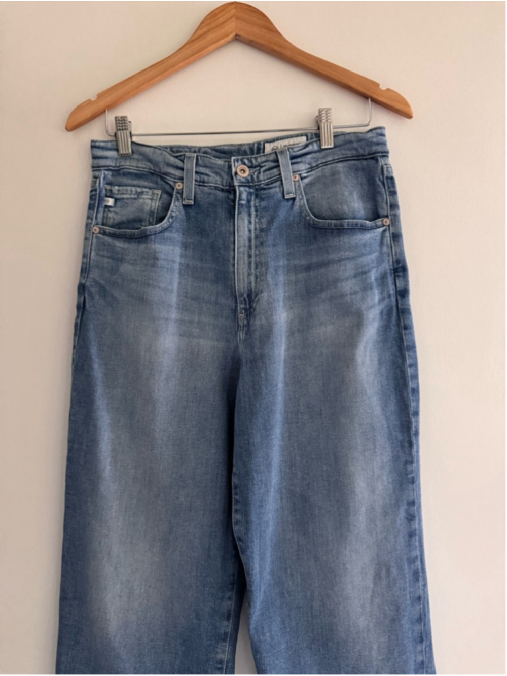ag jeans wide leg high rise light wash cropped denim - Picture 2 of 12